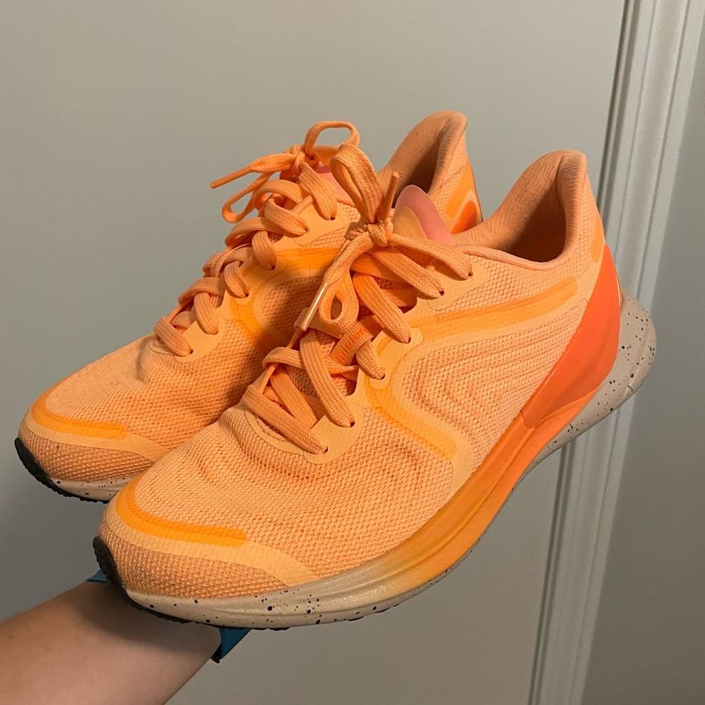 Lululemon Blissfeel 2 running shoe